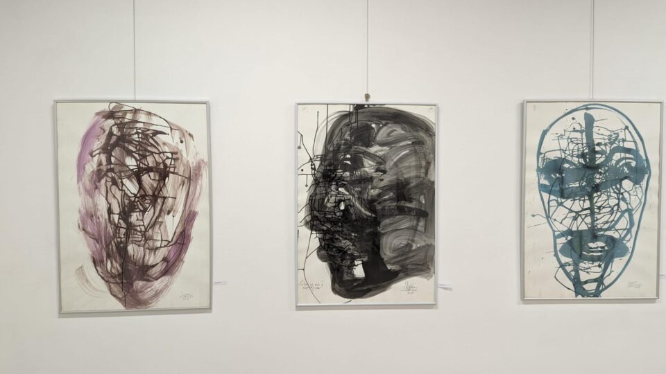 Artista Suzana Fântânariu, „doamna gravurii contemporane românești”, a expus pentru prima dată la Suceava
