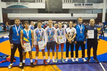 Luptătorii de la CSM Bucovina Rădăuți s-au clasat pe primul loc în întrecerea pe echipe
