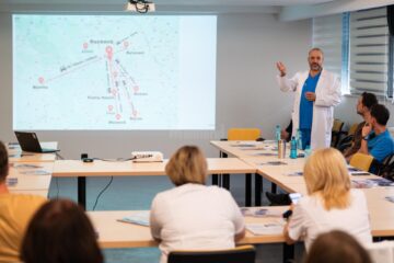 Dr. Mihai Crețeanu prezintă rolul regional al spitalului din Suceava în tratamentul AVC acut