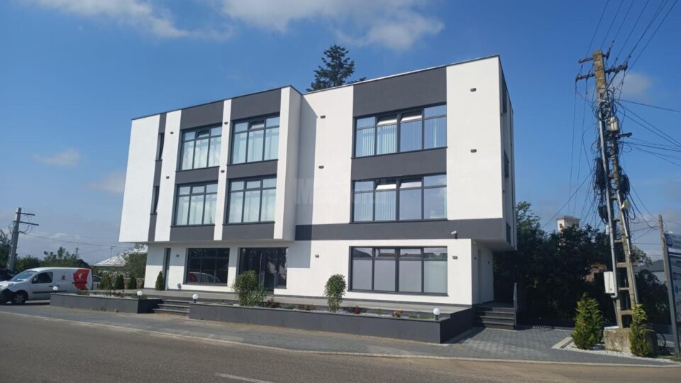 Așa arată clădirea pentru care se cere abia acum aprobarea PUZ și care a fost ridicată fără autorizație de construire