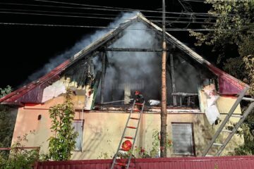 Incendiul izbucnit în noaptea de joi spre vineri în comuna Volovăț