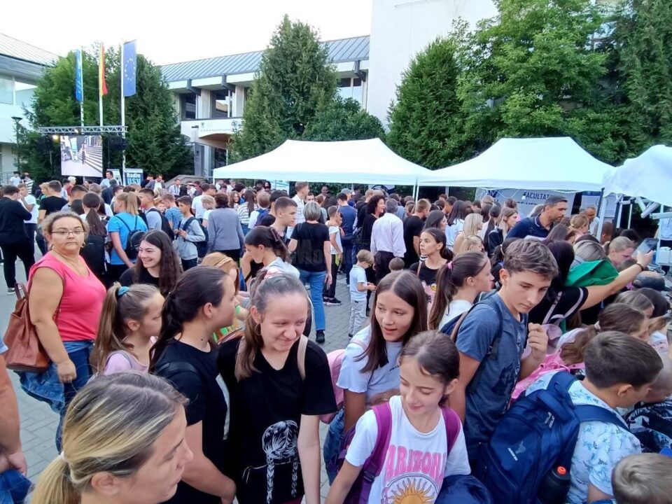 Înghesuială mare la Noaptea Cercetătorilor Europeni de la USV