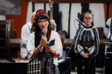 Poveștile străbunicilor, pe acorduri folclorice, la Muzeul Etnografic din Rădăuți