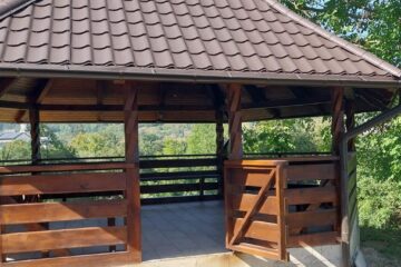 „Foișorul bunicilor cu dor”, de la Căminul pentru Persoane Vârstnice Solca, va fi inaugurat astăzi