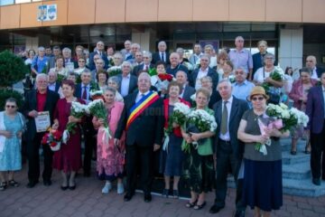 52 de „Cupluri de Aur”, sărbătorite sâmbătă, 30 septembrie, la sediul Primăriei Suceava