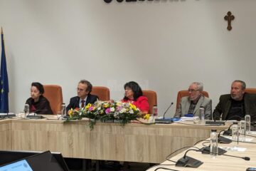 Deschiderea Festivalului „Nicolae Labiș“, ediția a 55-a, în Sala Unirii, în prezența unui public numeros