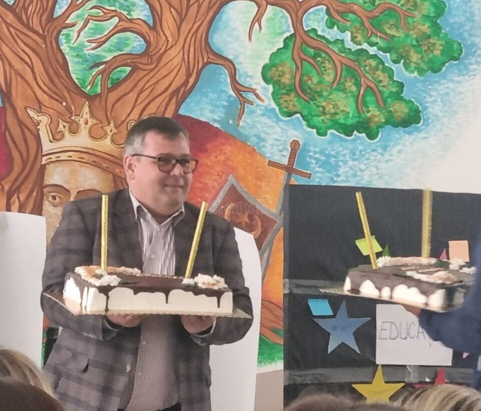 Ziua Educației s-a sărbătorit și la Liceul Tehnologic „Ștefan cel Mare” din Cajvana