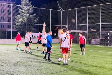 Partidele din Liga Companiilor se dipută la Civica Sport Center