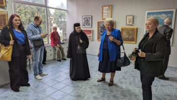 O pleiadă de artiști plastici, „artiști de ieri” ai Filialei UAP Suceava, elogiați la Galeria de Artă Suceava