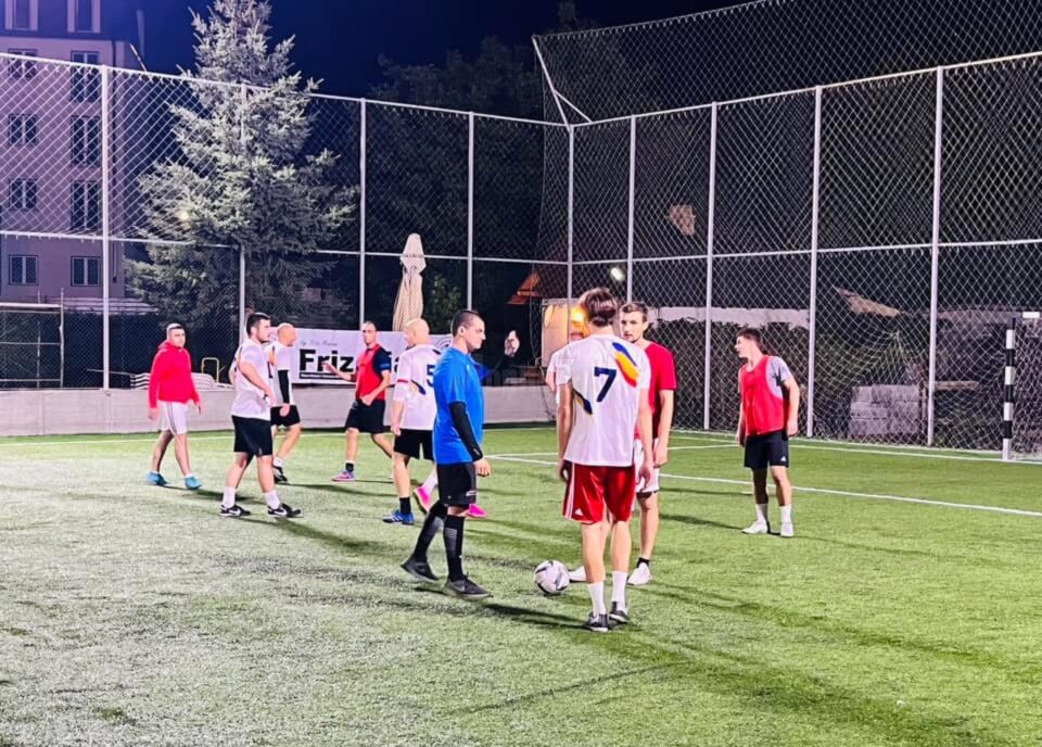 Partidele din Liga Companiilor se dispută la Civica Sport Center