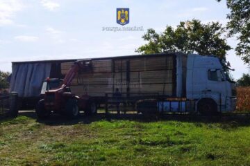 Vehicul confiscat de polițiști