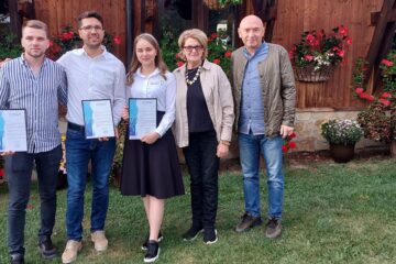 Paul Croitor - proprietarul firmei Sorghe Spedition, omul de afaceri Cornel Manaz, Denisa Carp de la Skytech Energy , Nicoleta Daneliuc și Florin Tărnauceanu - reprezentanții DGASPC Suceava
