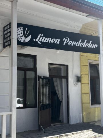 ,,Lumea Perdelelor” vine mai aproape de clienții din județul Neamț, printr-un nou magazin în sistem franciză ce s-a deschis la Târgu Neamț