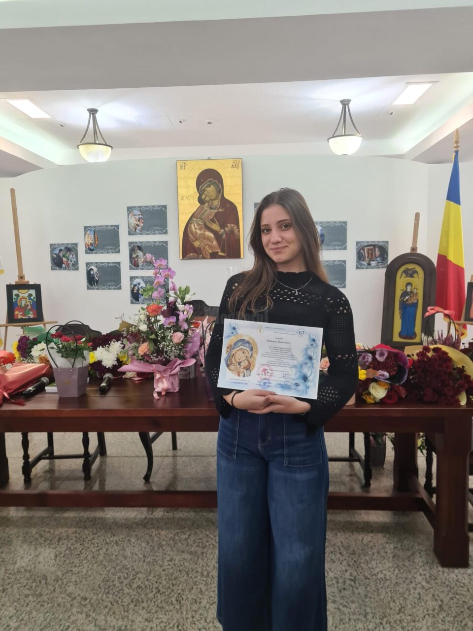 O elevă de la Palatul Copiilor Suceava a obținut Premiul „Theotokos”, la un concurs național de recitare O elevă de la Palatul Copiilor Suceava a obținut Premiul „Theotokos”, la un concurs național de recitare