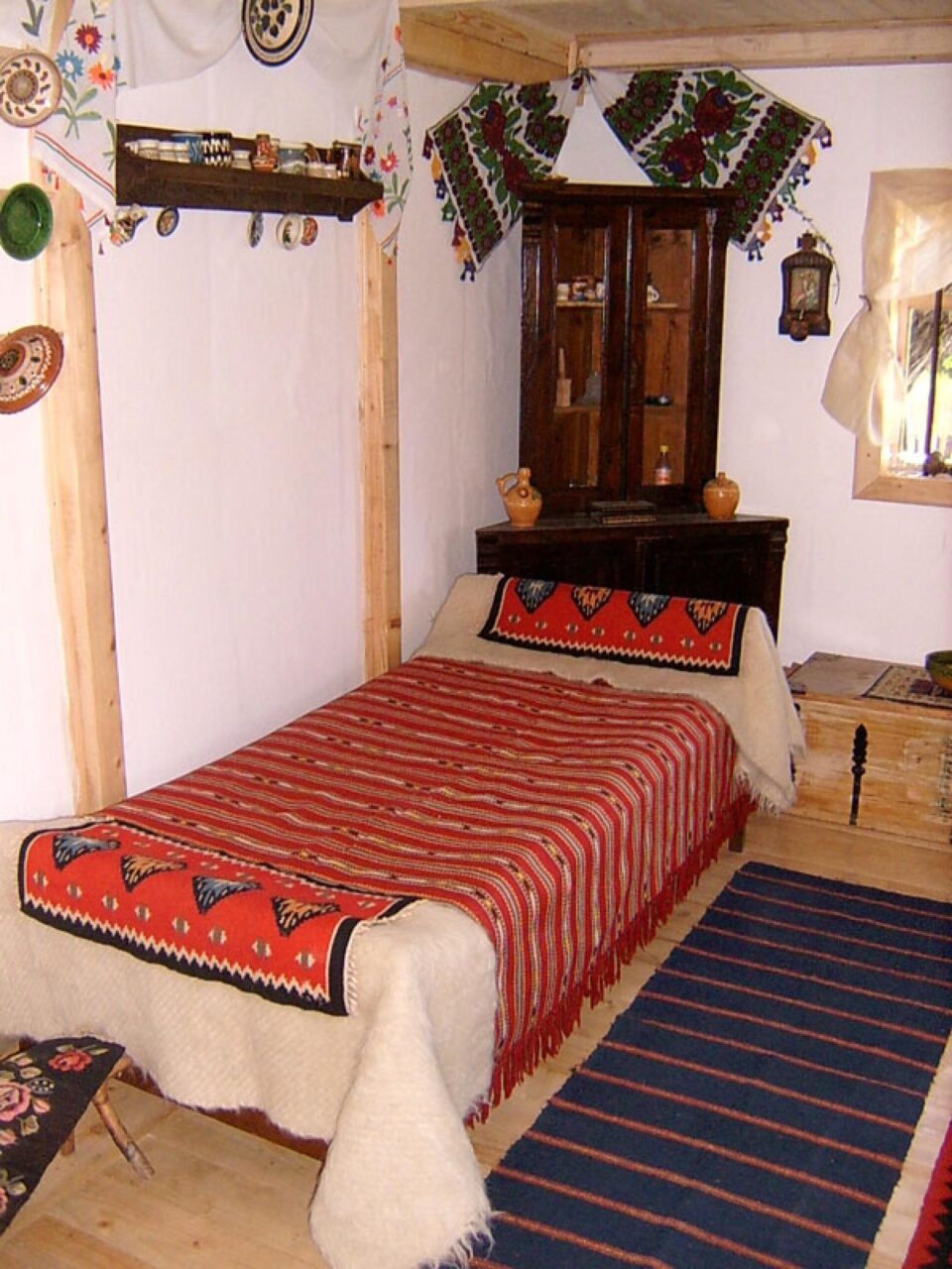 INTERIOR RUSTIC