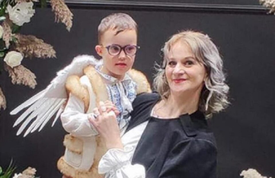 „Îmbrățișări Gratuite”