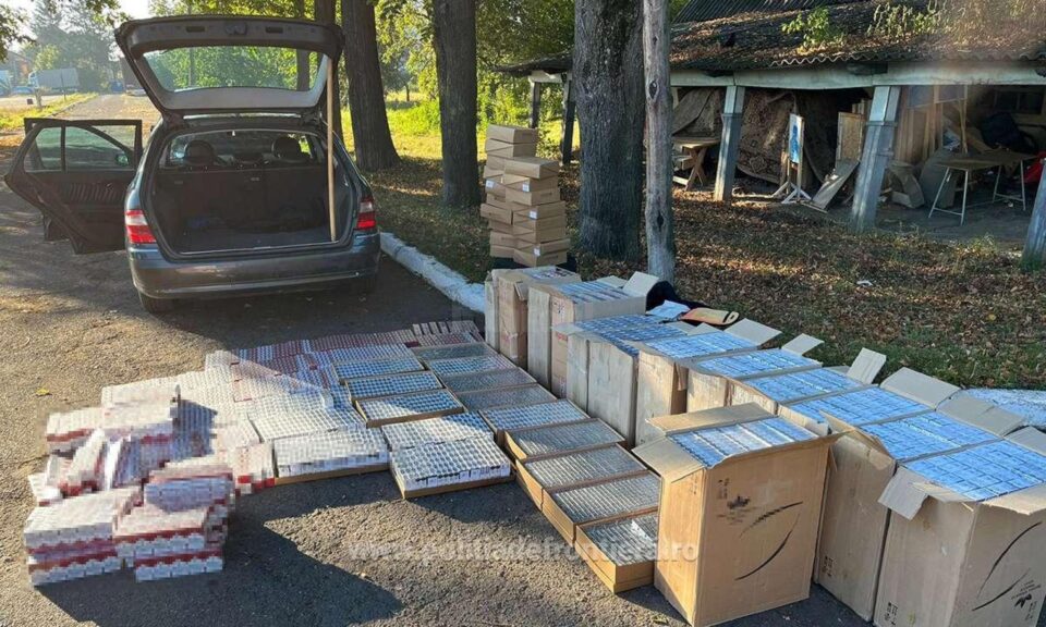 Mașină cu aproape 11.000 de pachete de țigări de contrabandă, oprită pe șoseaua de centură din Rădăuți