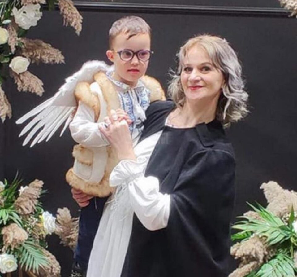 „Îmbrățișări Gratuite”