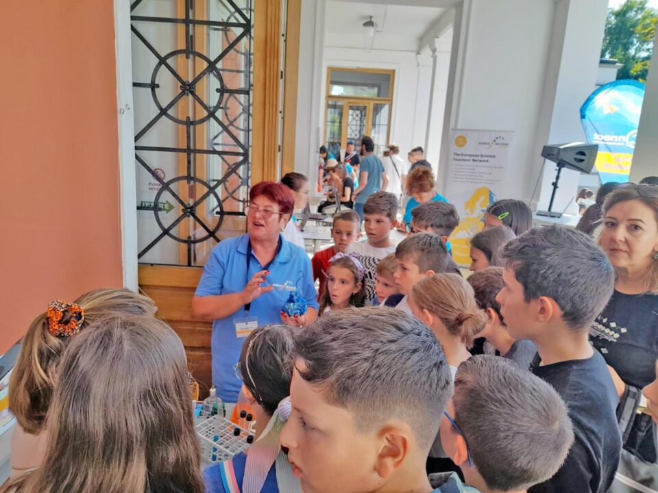 Profesoara de chimie Valerica Ignătescu