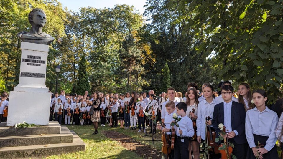 „Balada”, interpretată de copii si tineri la bustul lui Ciprian Porumbescu