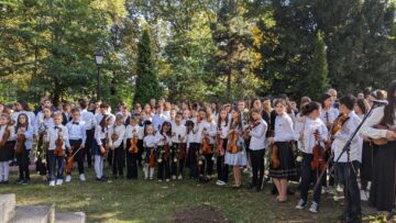 „Balada”, interpretată de copii si tineri la bustul lui Ciprian Porumbescu