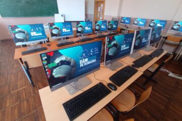 Calculatoare recondiționate pentru elevi