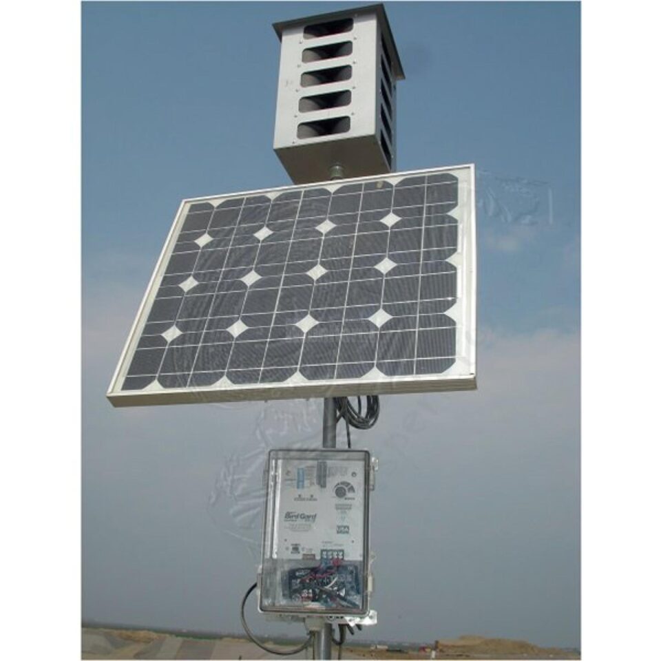 Bird Gard Super Pro AMP, echipament împotriva pasărilor dăunătoare. Sursa sperietori.ro Bird Gard Super Pro AMP, echipament împotriva pasărilor dăunătoare. Sursa sperietori.ro