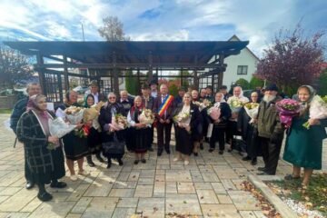 Primăria comunei Vicovu de Jos a premiat 14 cupluri de aur