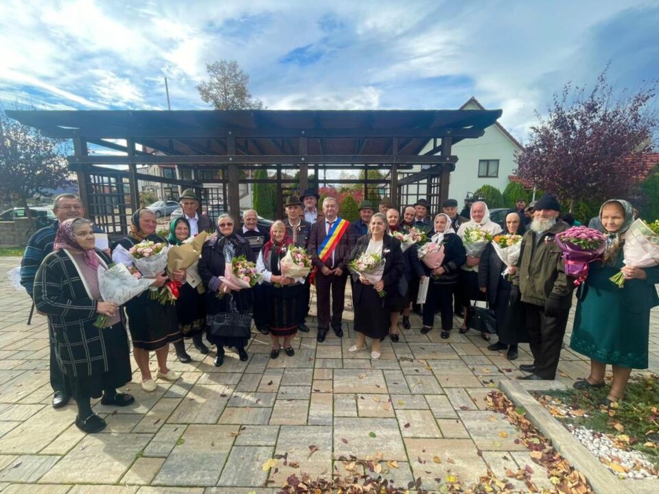 Primăria comunei Vicovu de Jos a premiat 14 cupluri de aur