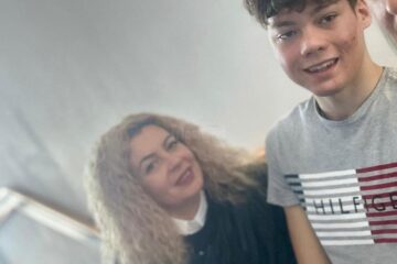 Angelos Grosariu, diagnosticat cu o boală rară, are nevoie urgent de ajutor financiar pentru a se trata la o clinică din Franța