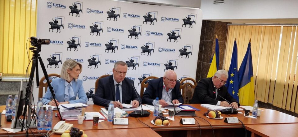 Abonamentele de riveran la parcările cu plată, reduse la 100 de lei pe an, iar la firmele din Suceava, la 500 de lei pe an - decizii luate în ședința de Consiliu Local de joi
