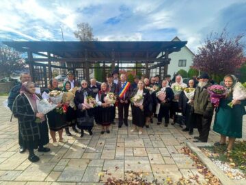 Primăria comunei Vicovu de Jos a premiat 14 „cupluri de aur”