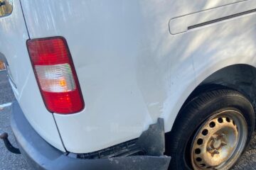 Polițiștii au tras înspre pneurile vehiculului urmărit