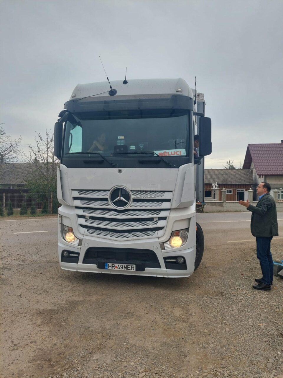 1 Prefectul Moldovan atenționează un șofer de tir că a încălcat restricțiile de tonaj