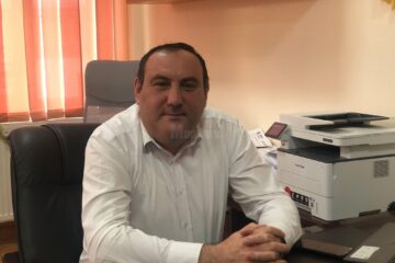 Primarul comunei Frătăuții Vechi, Cristinel Dinu Antemie