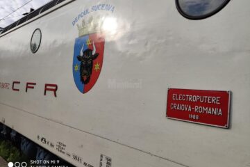 O locomotivă aparținând Depoului Suceava a lovit puternic vagoanele trenului 5701 - Fotografie generică