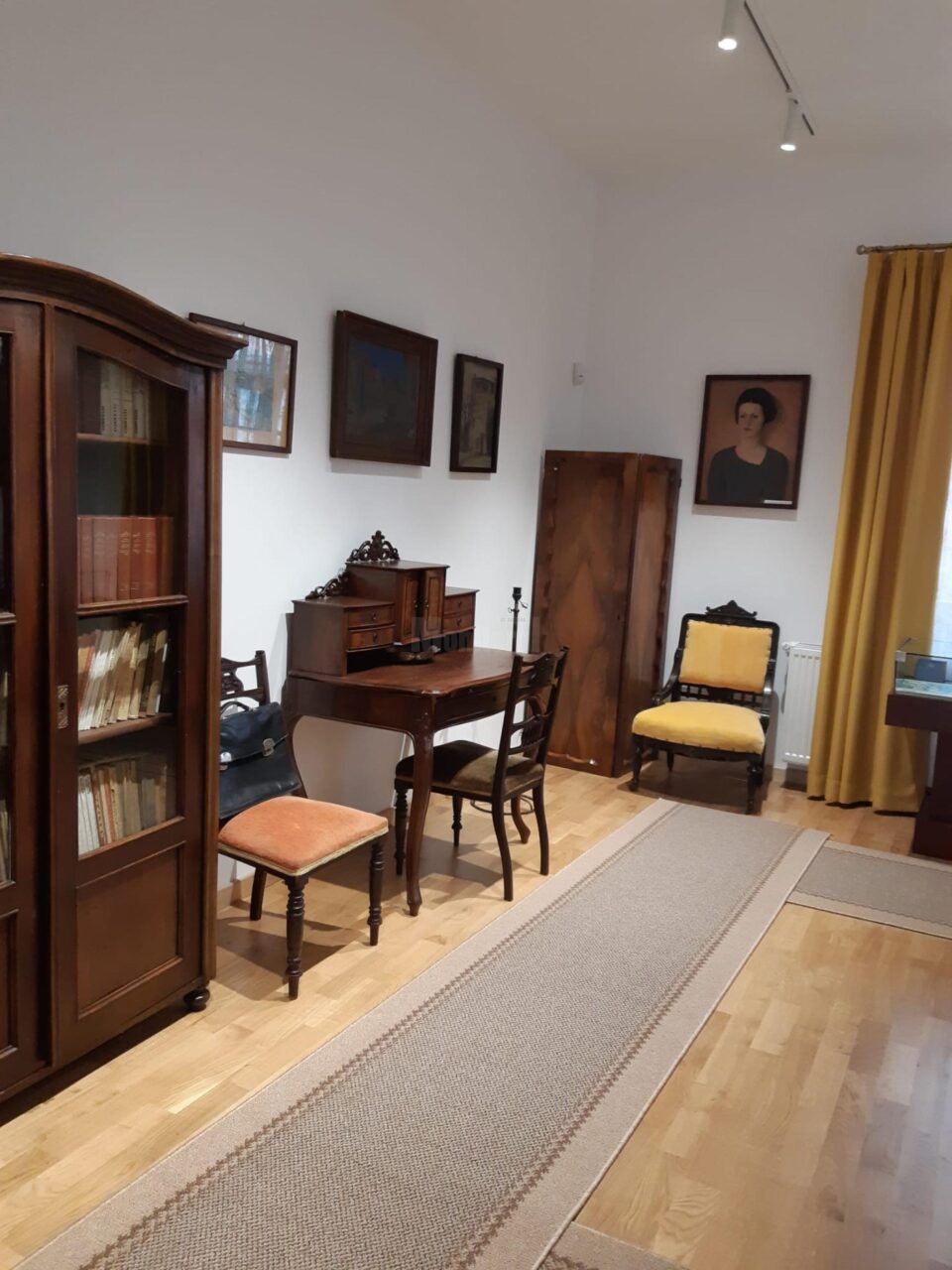 Casa Memorială „Mihail Sadoveanu”, cu „Grădina Liniștii”, din Fălticeni, restaurată cu bani europeni, se redeschide duminică, 5 noiembrie
