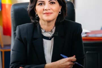 Larisa Blanari, președinta organizației județene de femei a PSD Suceava