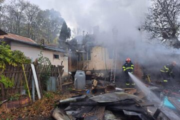 Incendiu la o gospodărie din Suceava