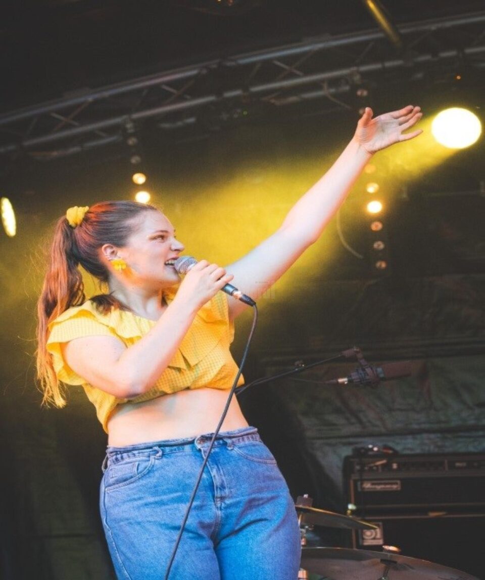 Cântăreața Lucie Joy