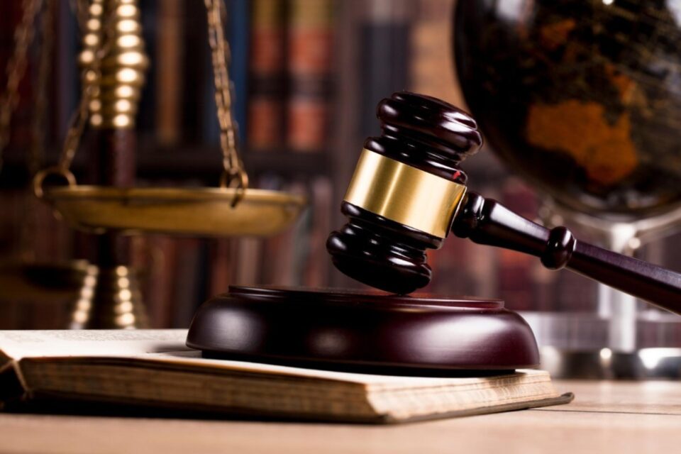 Bărbatul a fost condamnat la un an și opt luni de închisoare cu suspendare. Foto bizlaw.md Bărbatul a fost condamnat la un an și opt luni de închisoare cu suspendare. Foto bizlaw.md
