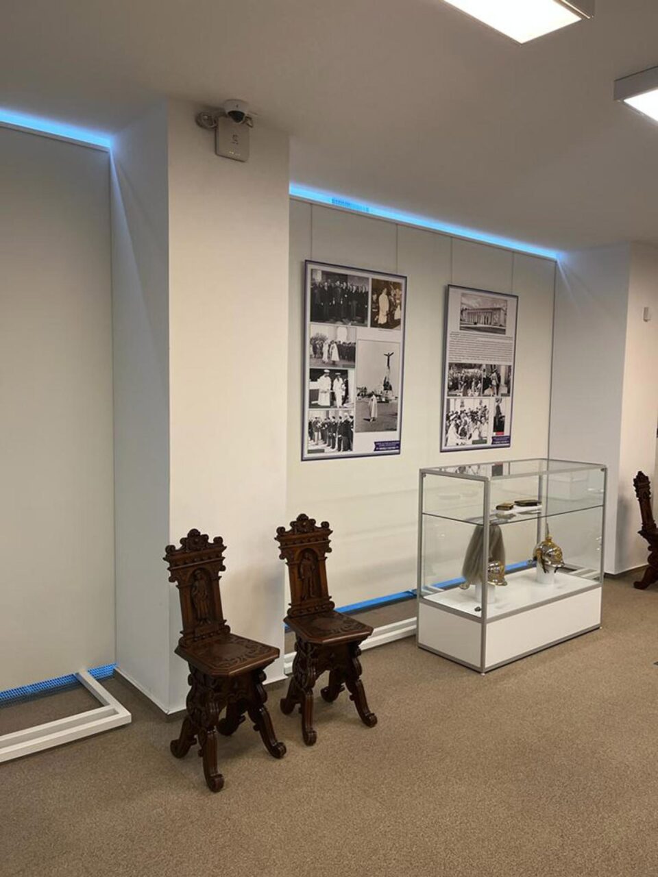 Expoziția temporară „Regele Carol al II–lea al României – un rege controversat”
