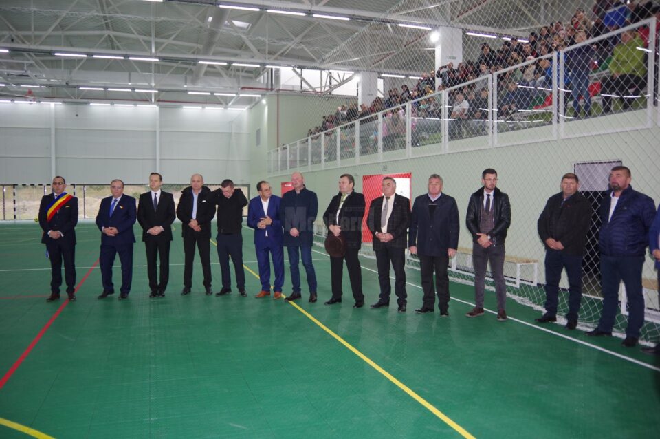 Sala de Sport Ancuta Bodnar din Vatra Moldovitei a fost construită printr-un propiect finanat prin CNI