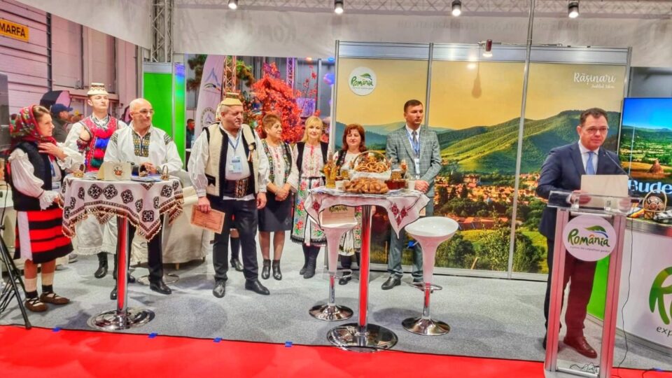 Comuna Ciocănești din Țara Dornelor, a fost premiată de ministrul Economiei Antreprenoriatului și Turismului, Ștefan-Radu Oprea