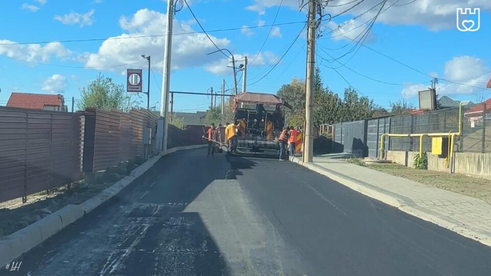 Lucrările de modernizare de pe strada Fagului se apropie de final, a anunțat viceprimarul Lucian Harșovschi