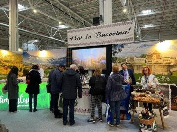 Suceava – orașul Cetății de Scaun, promovată la ediția de toamnă a Târgului de Turism al României