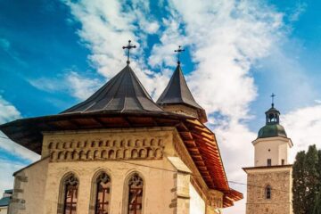 Turnul Lăpușneanu, un simbol al Sucevei, va fi deschis vizitatorilor
