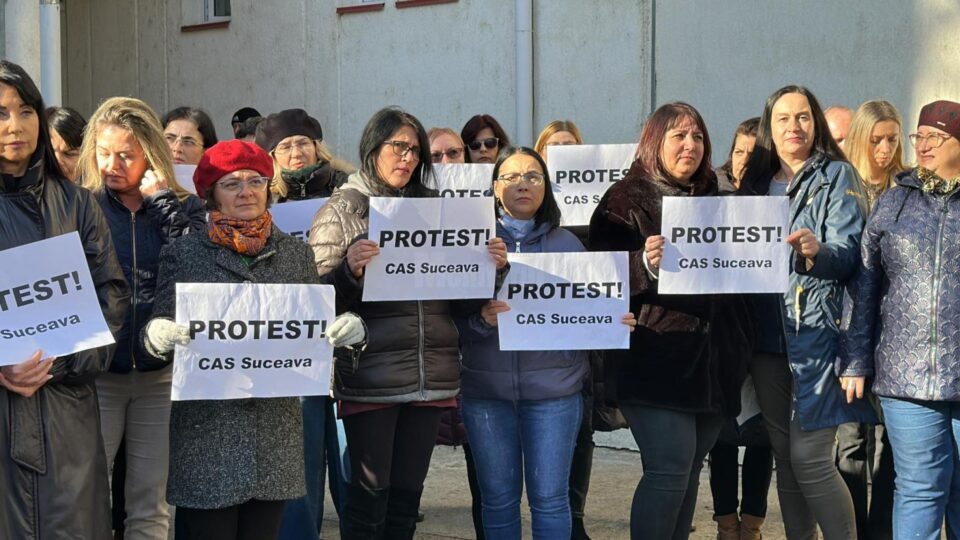 Continuă protestele la Casa de Asigurări de Sănătate