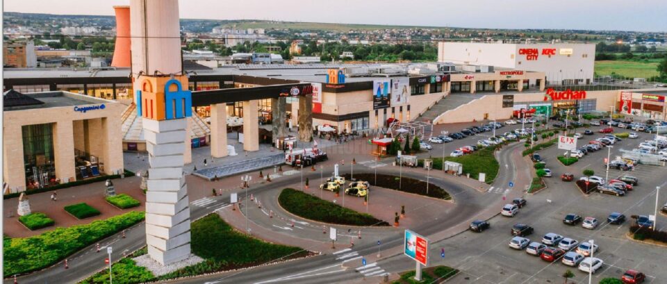 Mario Fresh și Raluka, precum și multe premii, spectacole de magie și sesiuni tematice pentru copii, la Iulius Mall Suceava Mario Fresh și Raluka, precum și multe premii, spectacole de magie și sesiuni tematice pentru copii, la Iulius Mall Suceava