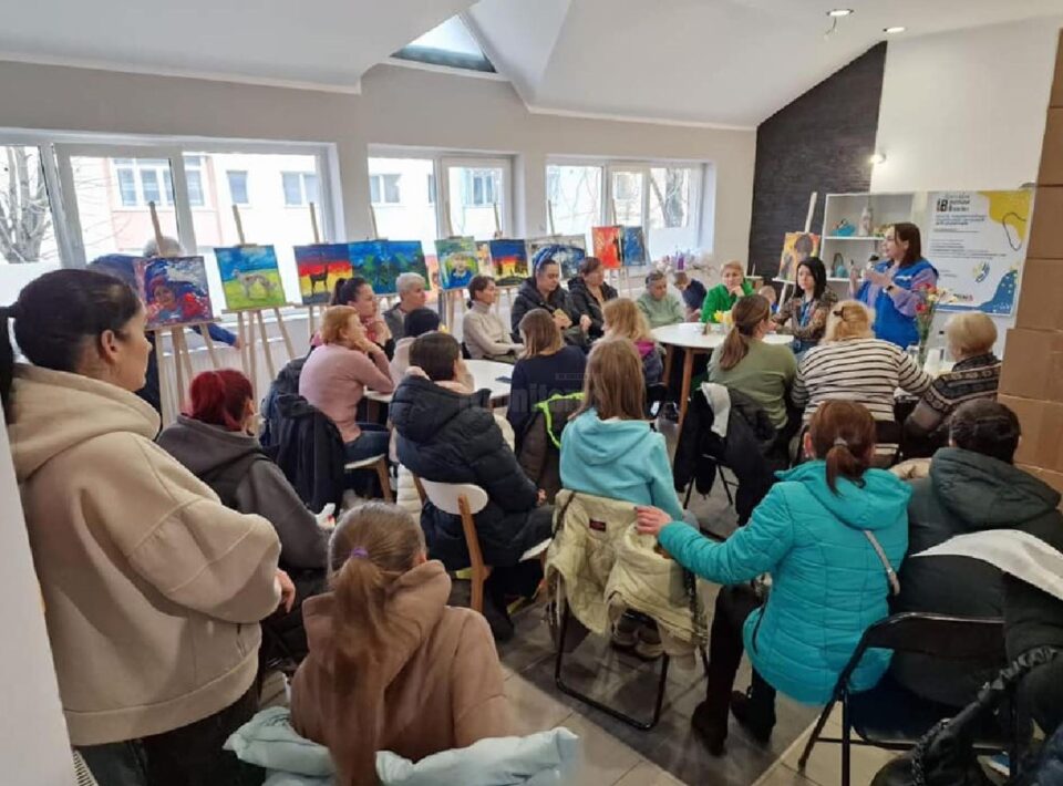 Peste 400 de familii de refugiați ucraineni au beneficiat de consiliere și sprijin material substanțial din partea Asociației Institutul Bucovina
